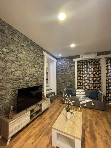 City Center Luxurious Studio Techas Place