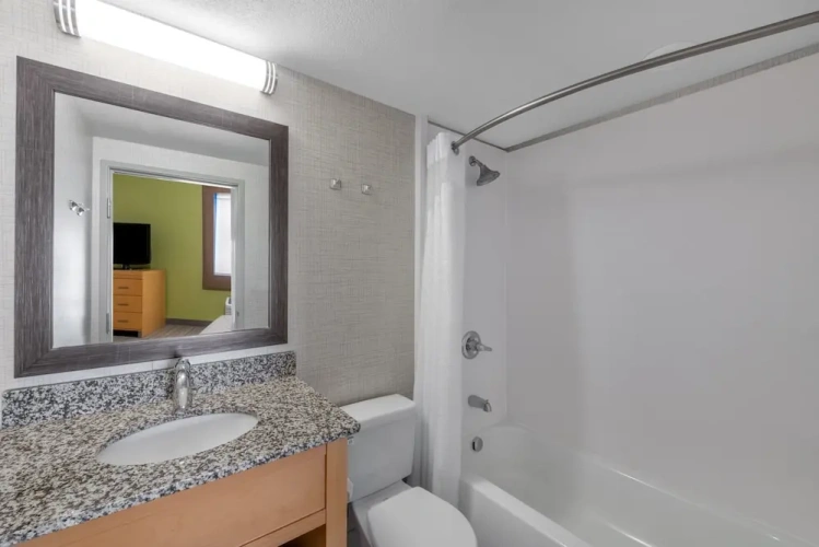 1 Bedroom Suite