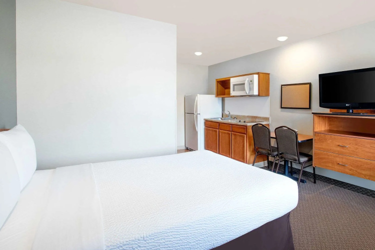 WoodSpring Suites Manassas Battlefield Park I-66