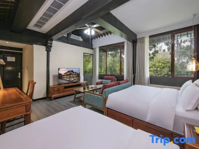 Standard Twin Family room