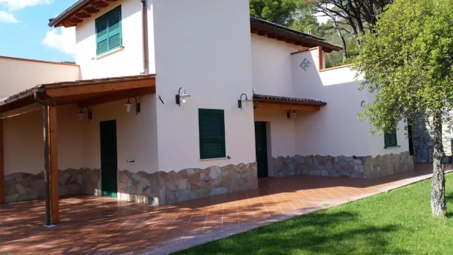 Double Cottage