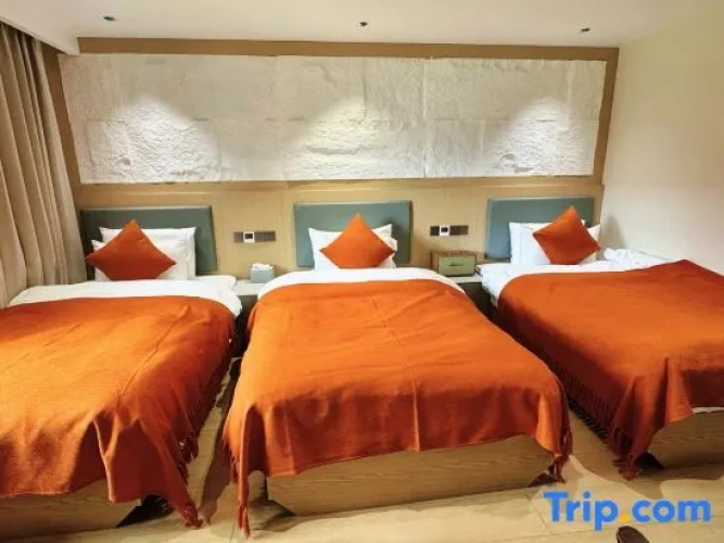 Deluxe Triple room