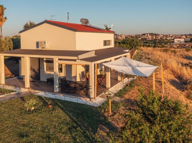 2 Bedrooms Cottage