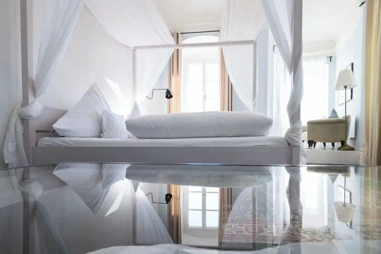 Executive Suite with river view