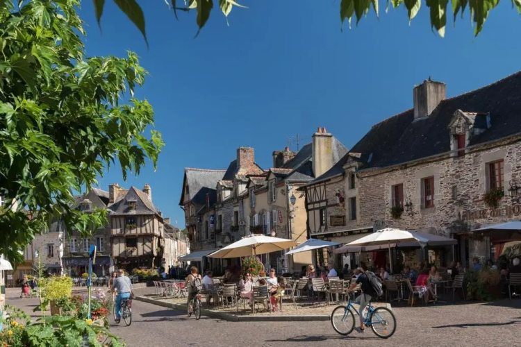 studio plein centre ville 10A