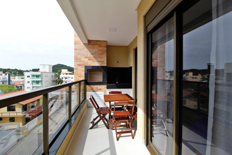 Casa Na Praia De Bombinhas