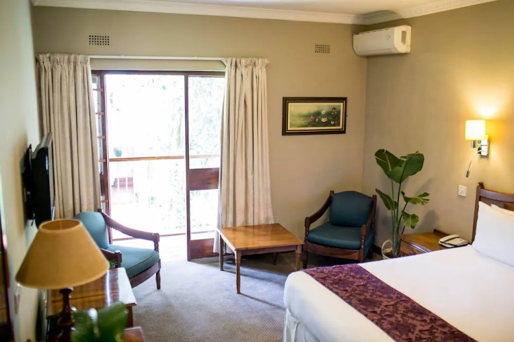 Bronte Hotel