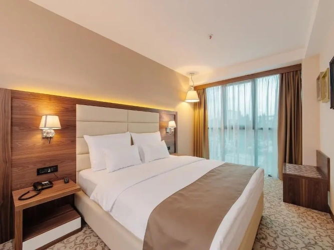 Classic Double room with city view