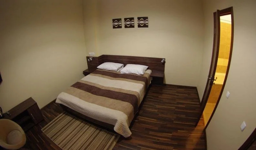 Hotel Darnitskiy