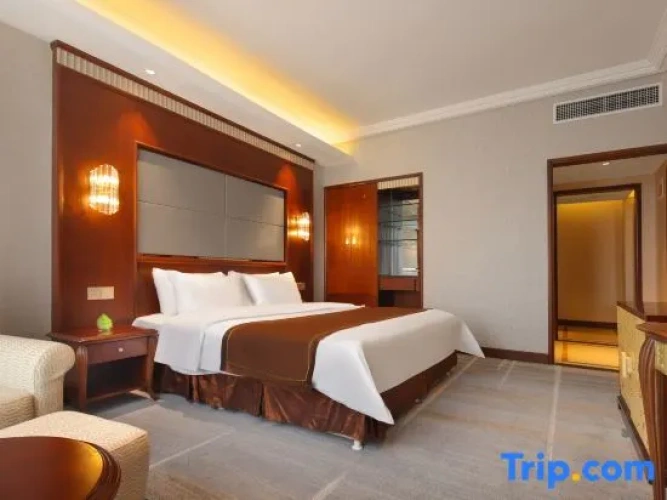 Double Attic Suite