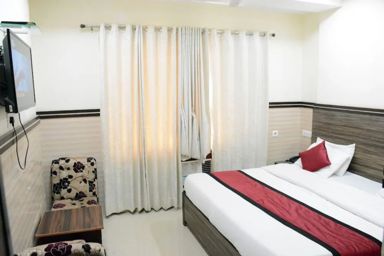 Hotel Ambassador Katra