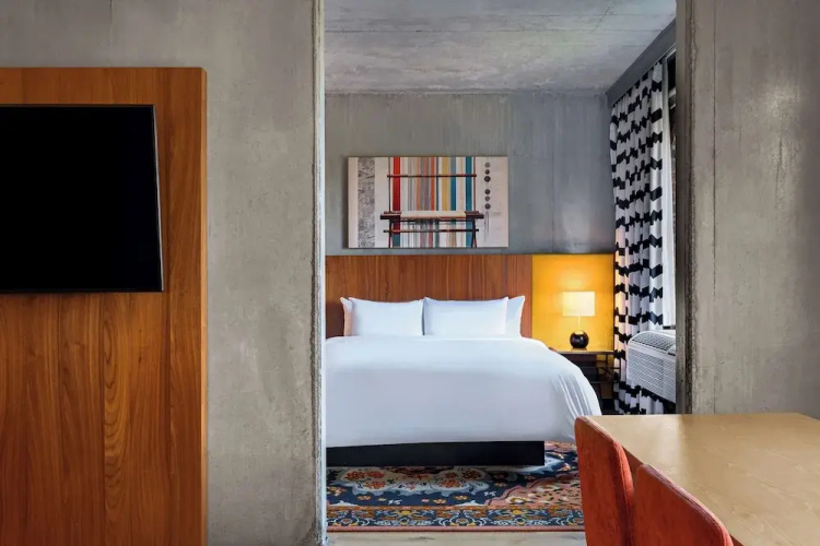 The Loom Hotel Tapestry Collection by Hilton