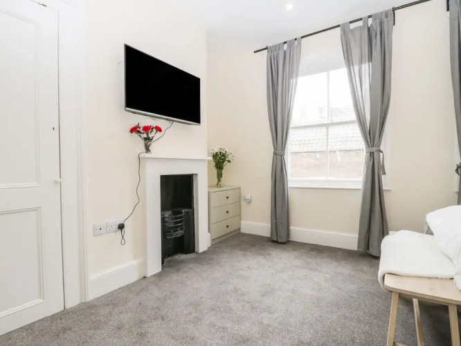 24 Baxtergate