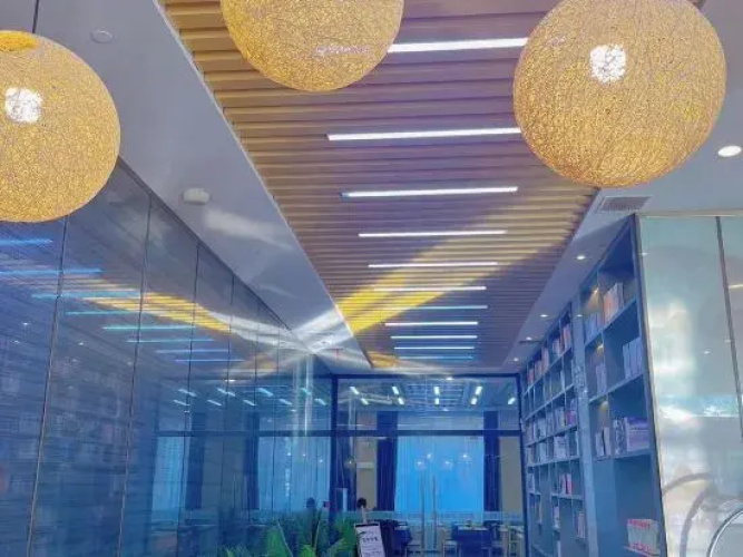 Xili Hotel
