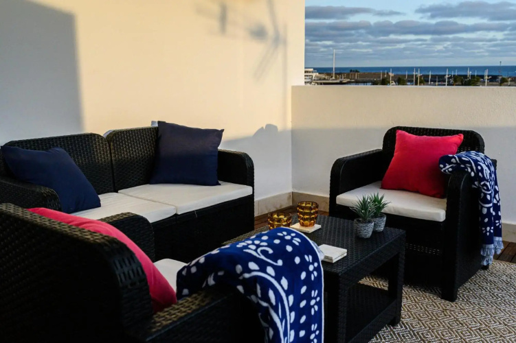 Lantia Rooftop House