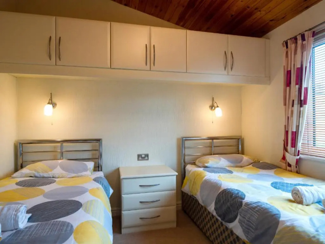Whitsand Bay Lodge