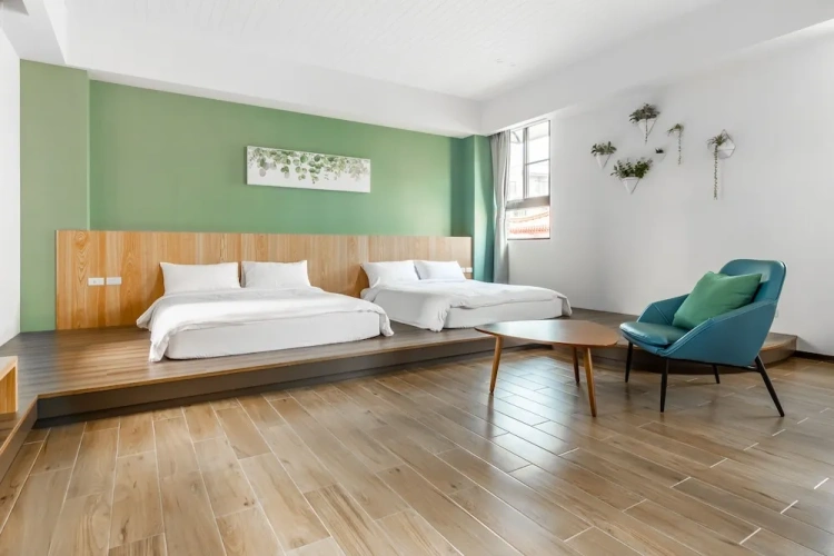 Deluxe Quadruple room with garden view