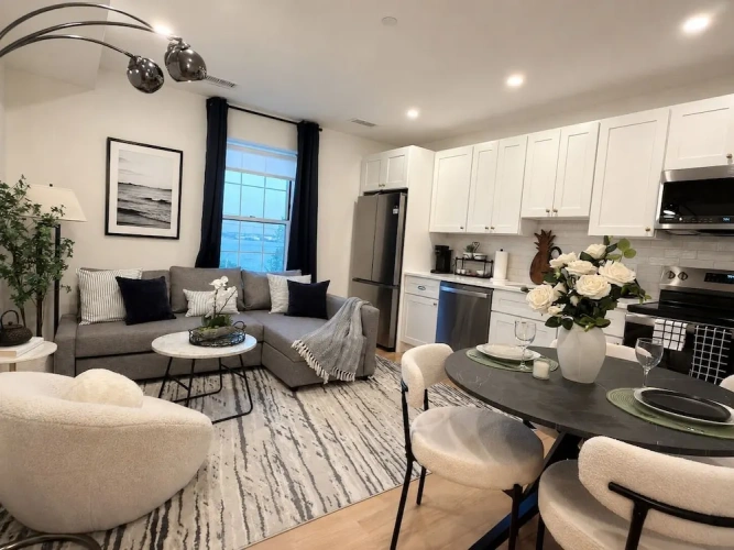 Deluxe Apartment