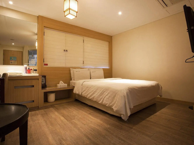 Hotel LaNuit