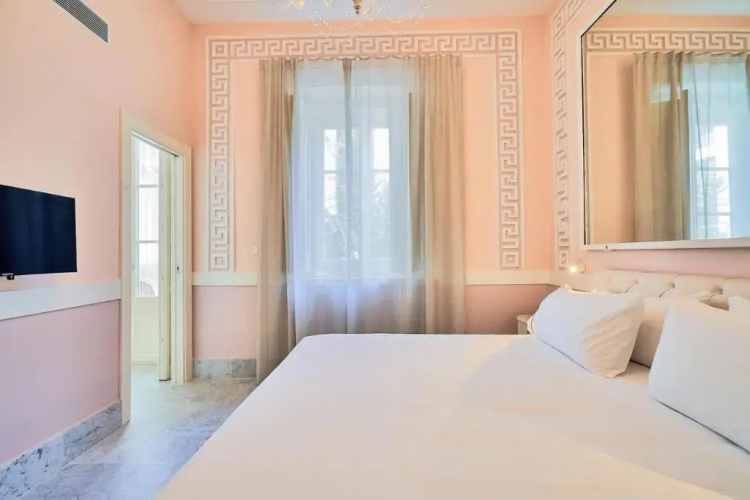 Tandem Veedor De Galeras Suites