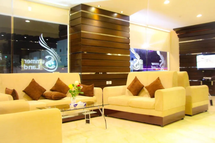 Summerland Suites