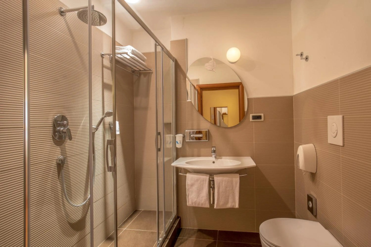 Best Western Globus Hotel photo 13
