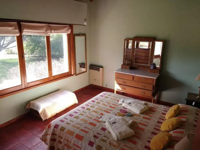 Casa y amplio parque
