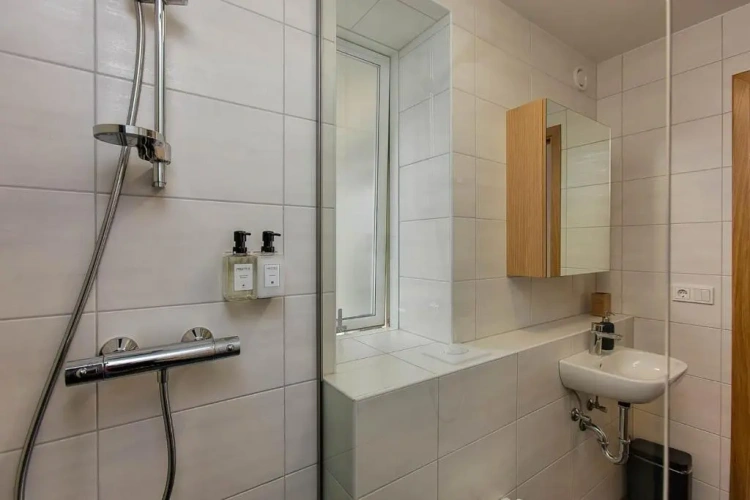 2 Bedrooms Apartment with balcony and with view