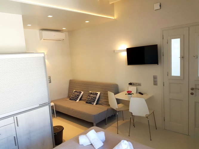 Lefteris Hotel & Apartments