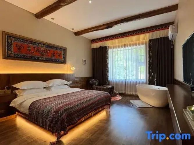 Standard Double room with view