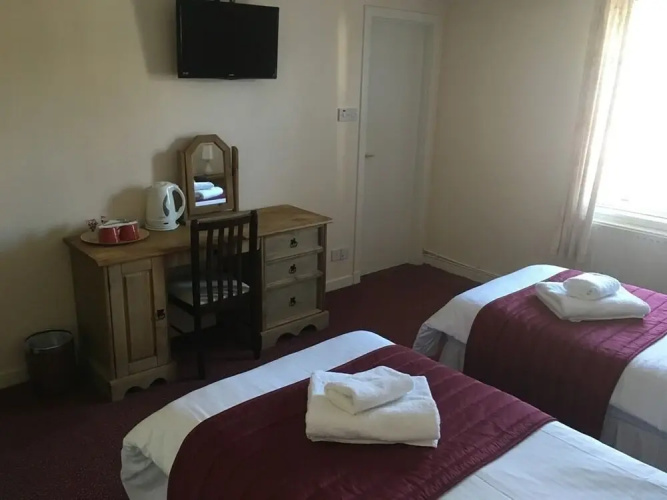 Novar Arms Hotel