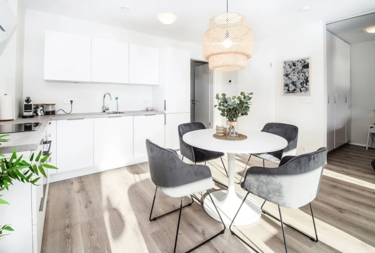 2 Bedrooms Luxury Apartment