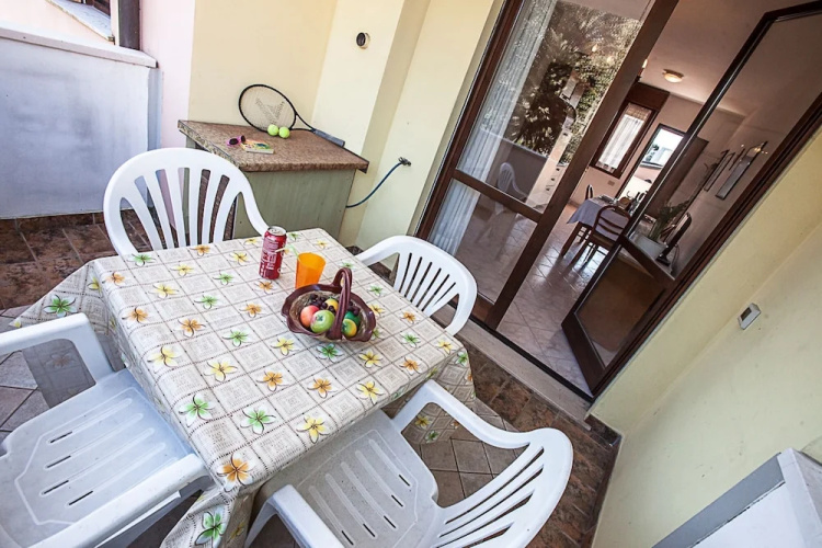 Seaside Happiness Flat and Shared Pool in Rosolina