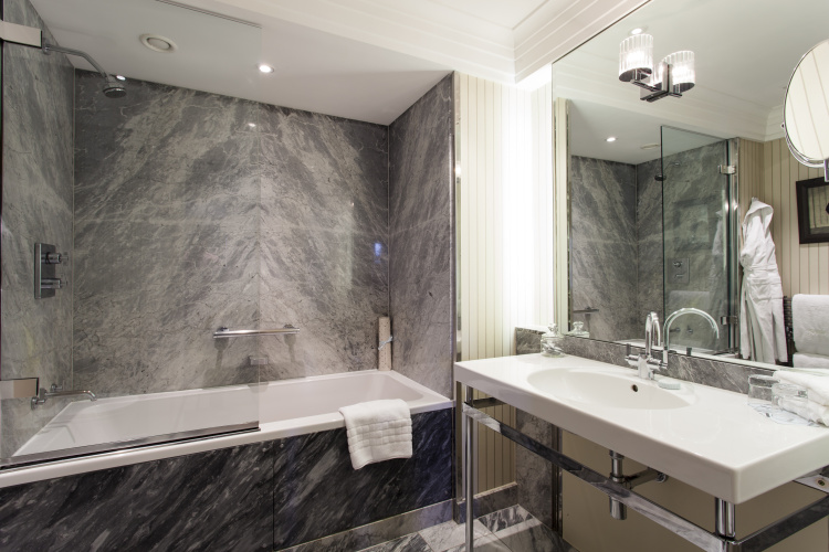 The Capital Hotel, Apartments & Townhouse photo 17