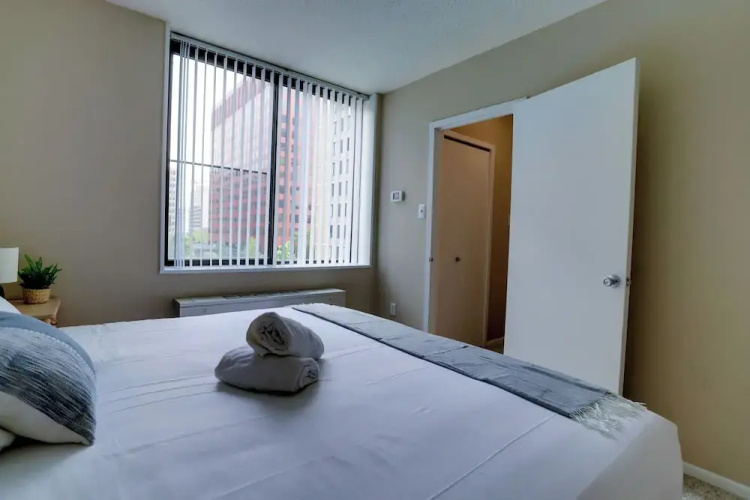 Modern Apartment with Top Amenities