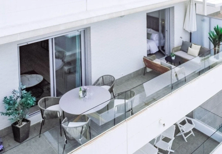 2 Bedrooms Apartment with balcony
