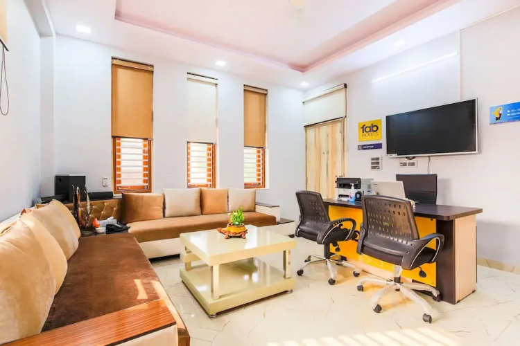 Fabhotel Prime Sr 1