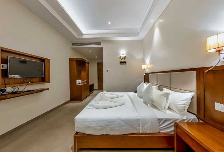 Grand Regal, Islampur