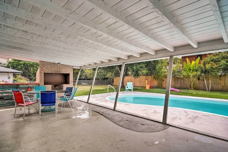 Sarasota Home w/ Large Backyard & Water Access