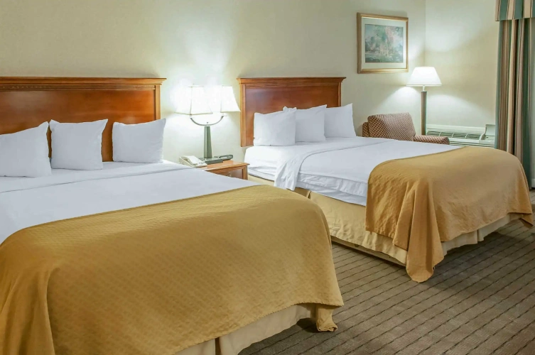 Standard Quadruple room