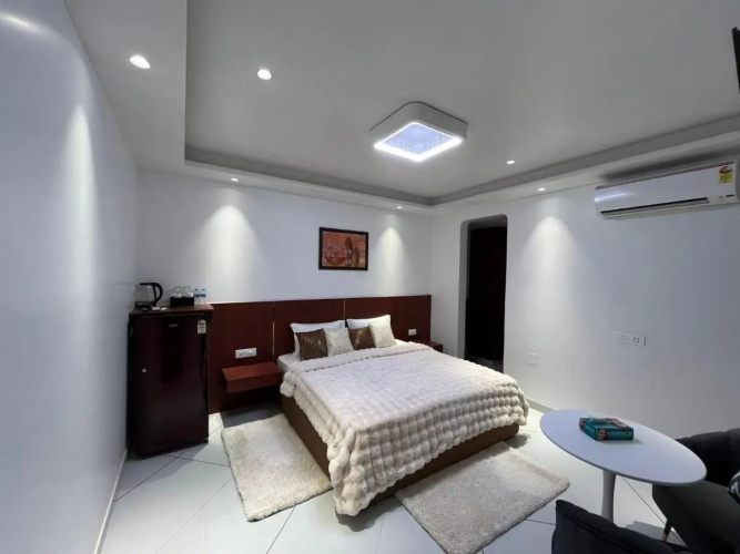 J60 Suites