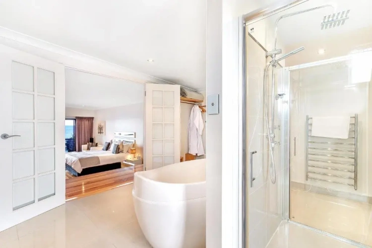 Deluxe Double Suite