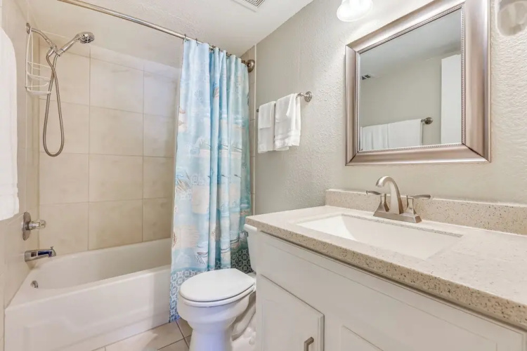Walk to St Augustine Beach! Condo w/ Pool Access