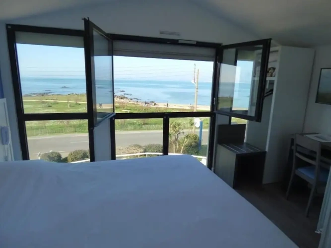 Standard Double room with ocean view