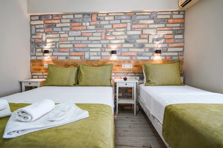 Ilyada Hotel