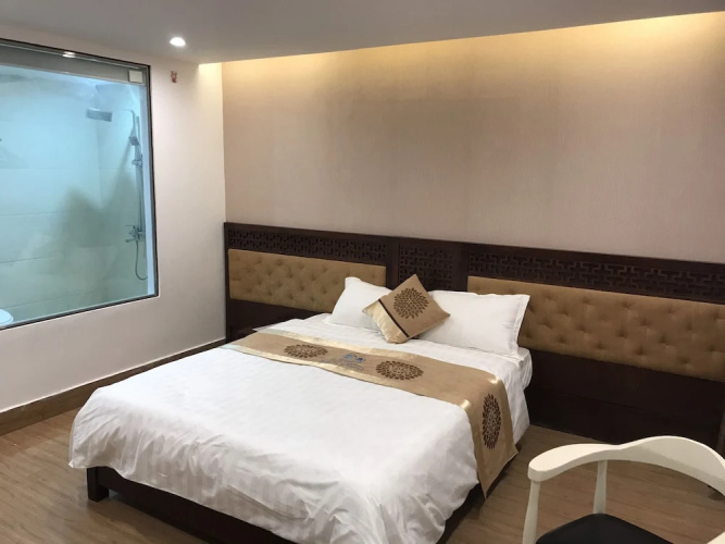Romance Hotel