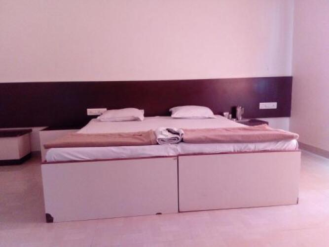 Hotel RavikiranOver view