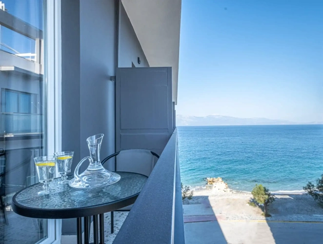 Standard Single room with partial sea view