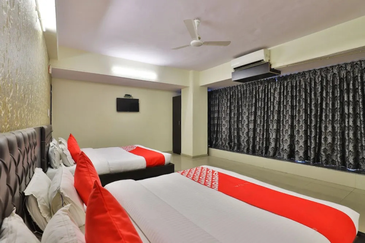 Siddhi Vinayak Rooms By OYO Rooms
