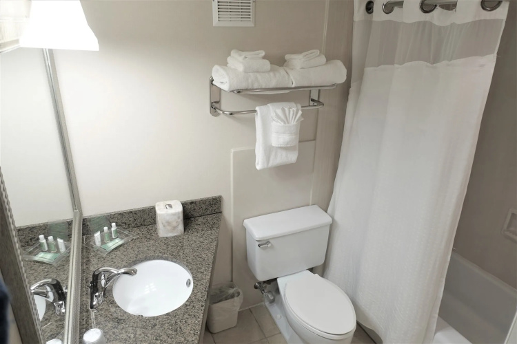 Holiday Inn Portland-By The Bay photo 12